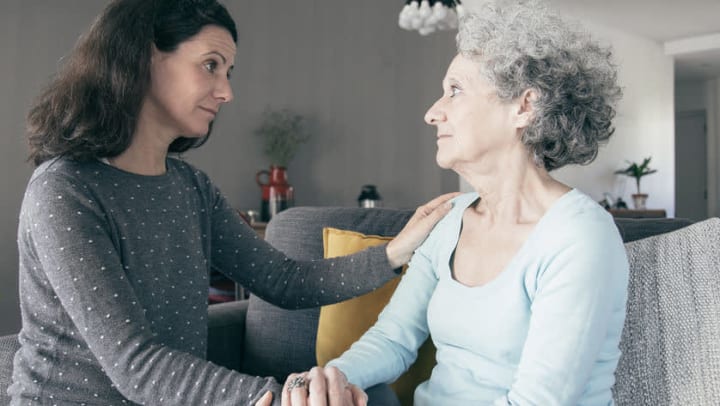 Daylight Savings Can Trigger Sundown Syndrome for Those With Dementia