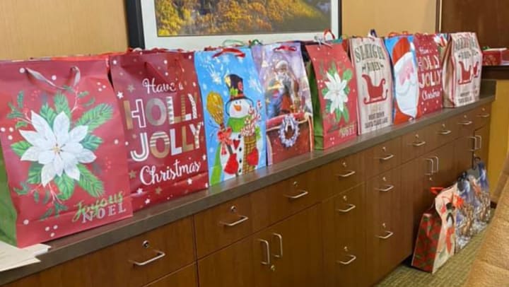 Need Last-Minute Shopping Ideas for a Loved One with Dementia?