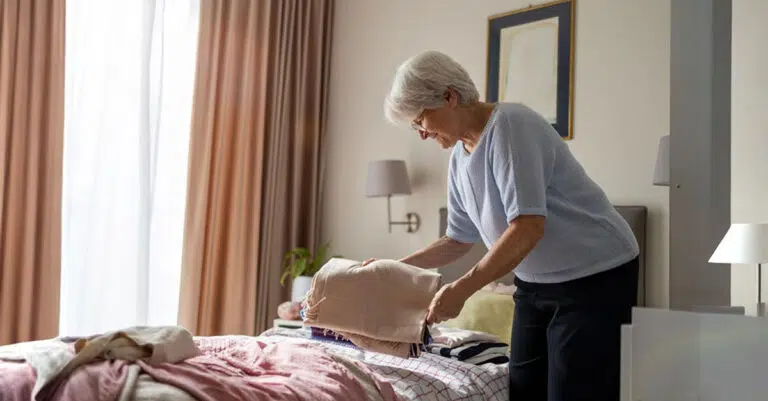 Caregiver tips to help a loved one with dementia retain independence as long as possible