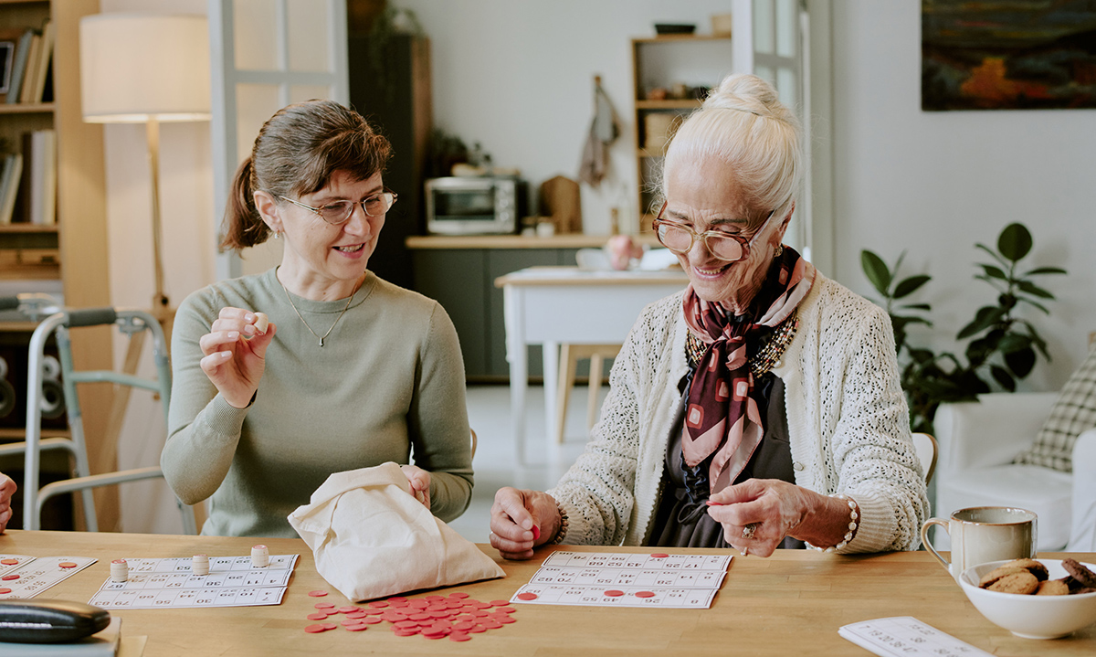 Winter indoor activities for a loved one with dementia