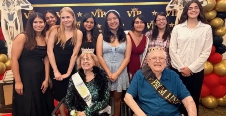 Vineyard Place Memory Care Hosts Senior Prom